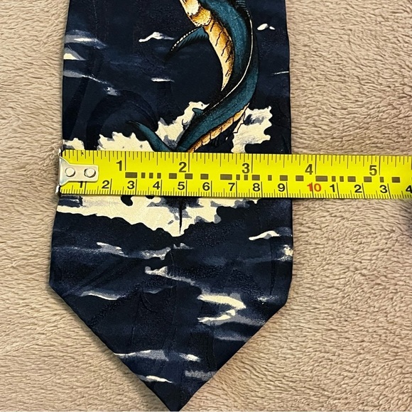 FOUR Vintage Silk Ties Fishing Novelty Prints Made in USA - Picture 14 of 14